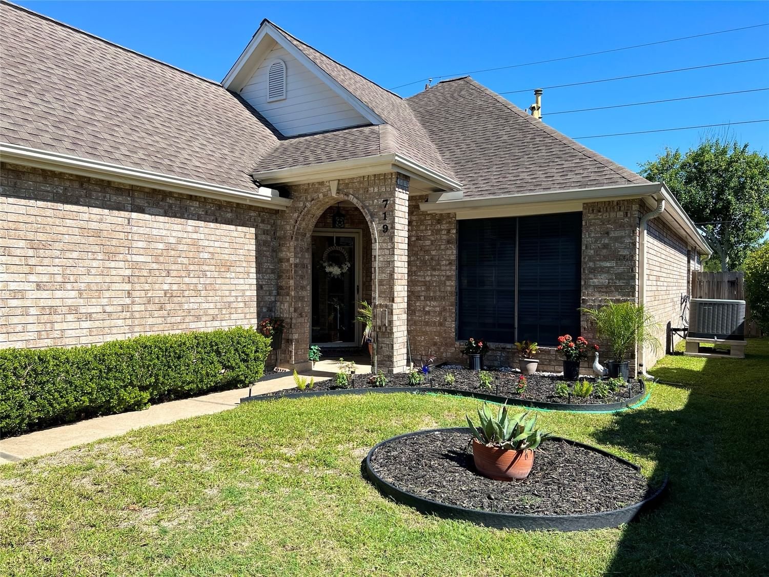 Real estate property located at 719 Redwood Bend, Brazoria, Countryplace Sec 6, Pearland, TX, US