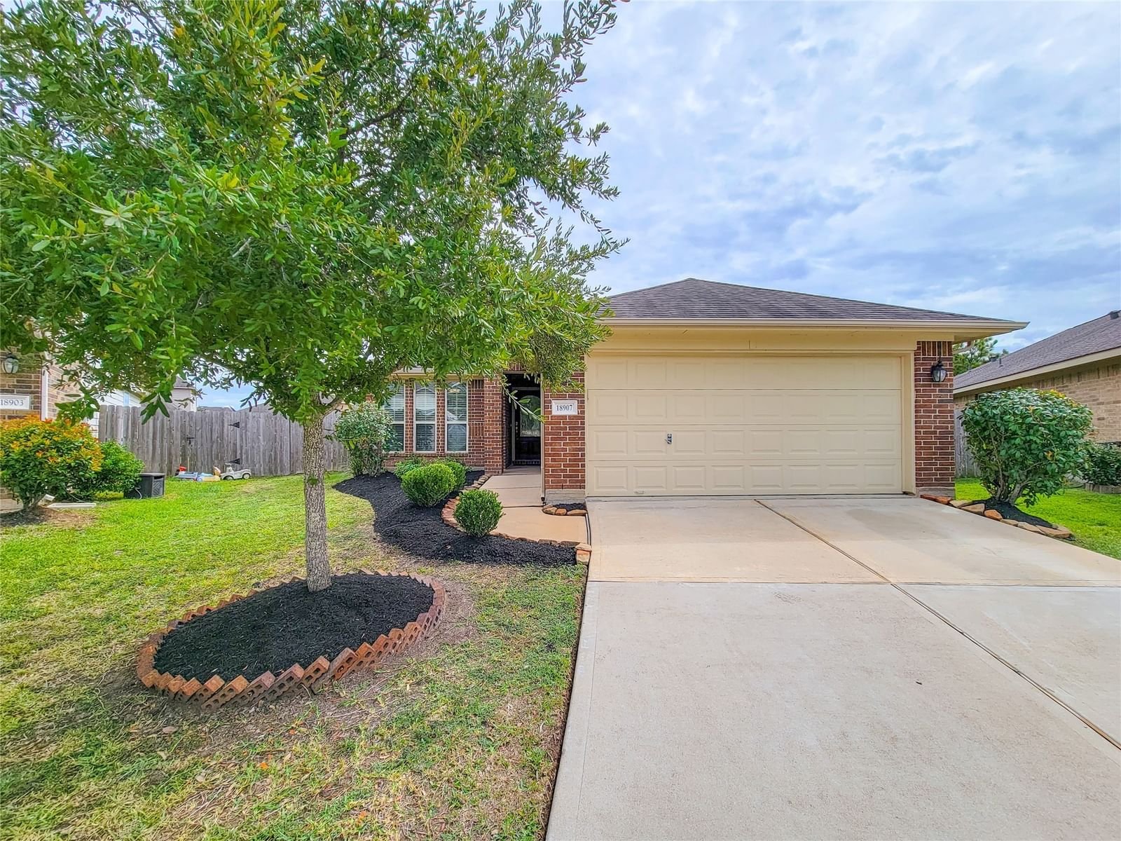 Real estate property located at 18907 Oakworth Meadow, Fort Bend, Grand Vista, Richmond, TX, US