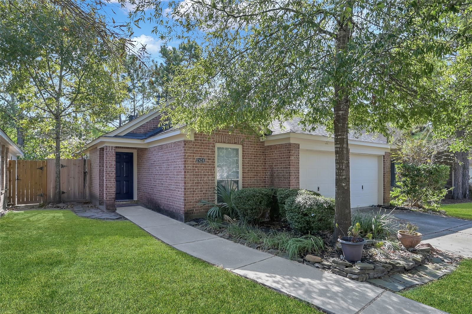 Real estate property located at 2434 Colonial Springs, Montgomery, Spring Trails 10, Spring, TX, US