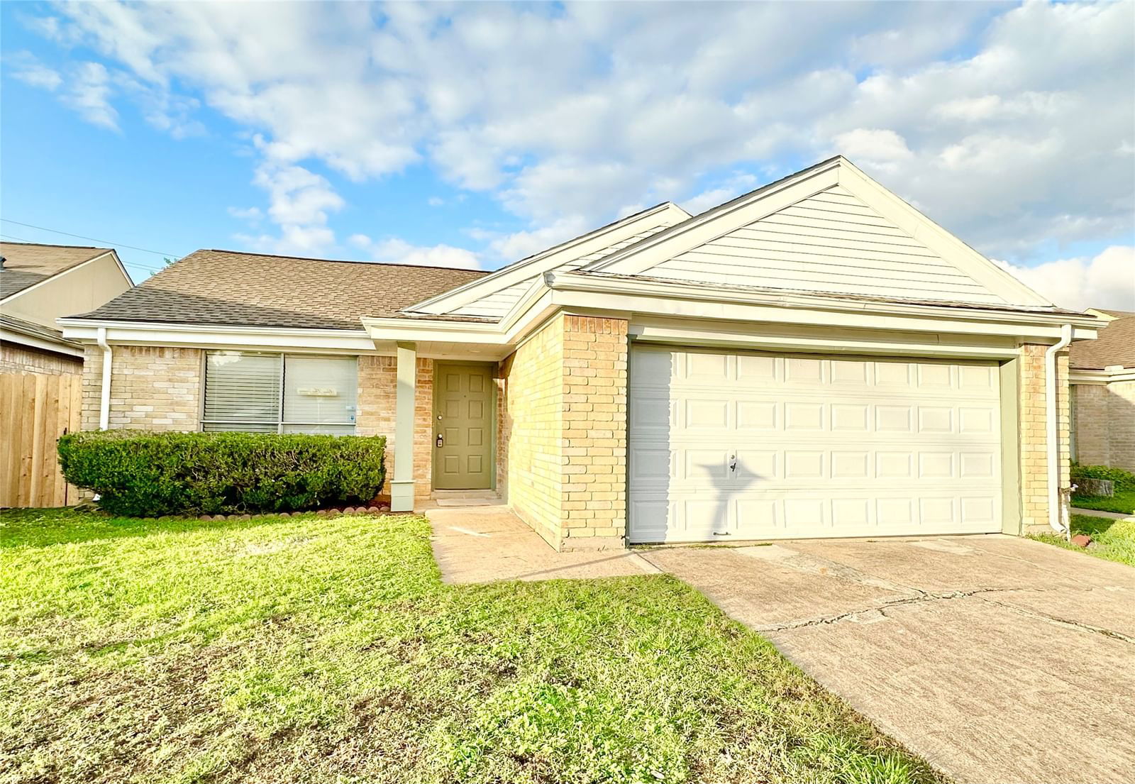 Real estate property located at 12906 Village Gate, Harris, Westpark Village Sec 01, Houston, TX, US