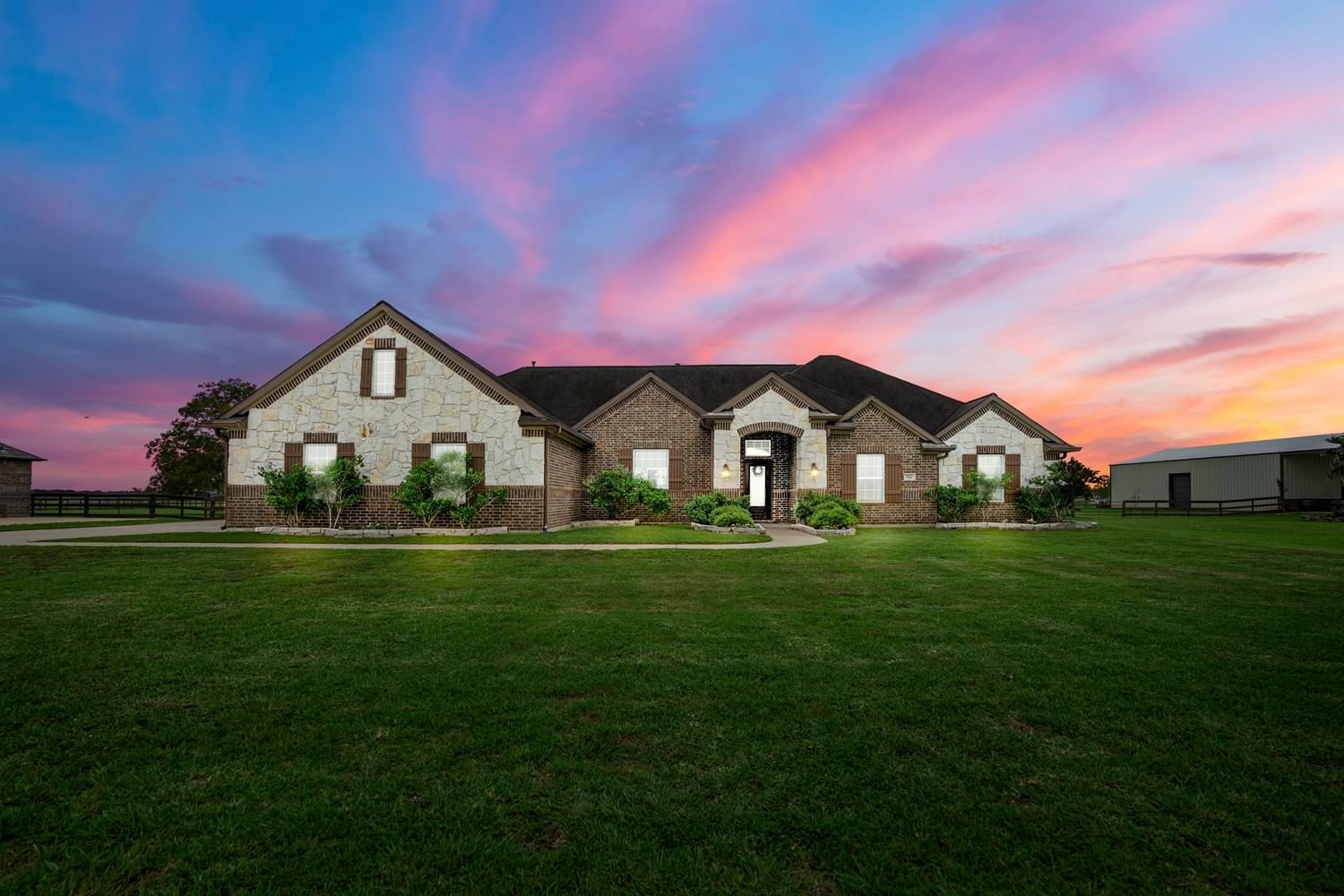 Real estate property located at 7910 Stratford Hall, Brazoria, Savannah Plantation Sec 2-3-4, Rosharon, TX, US