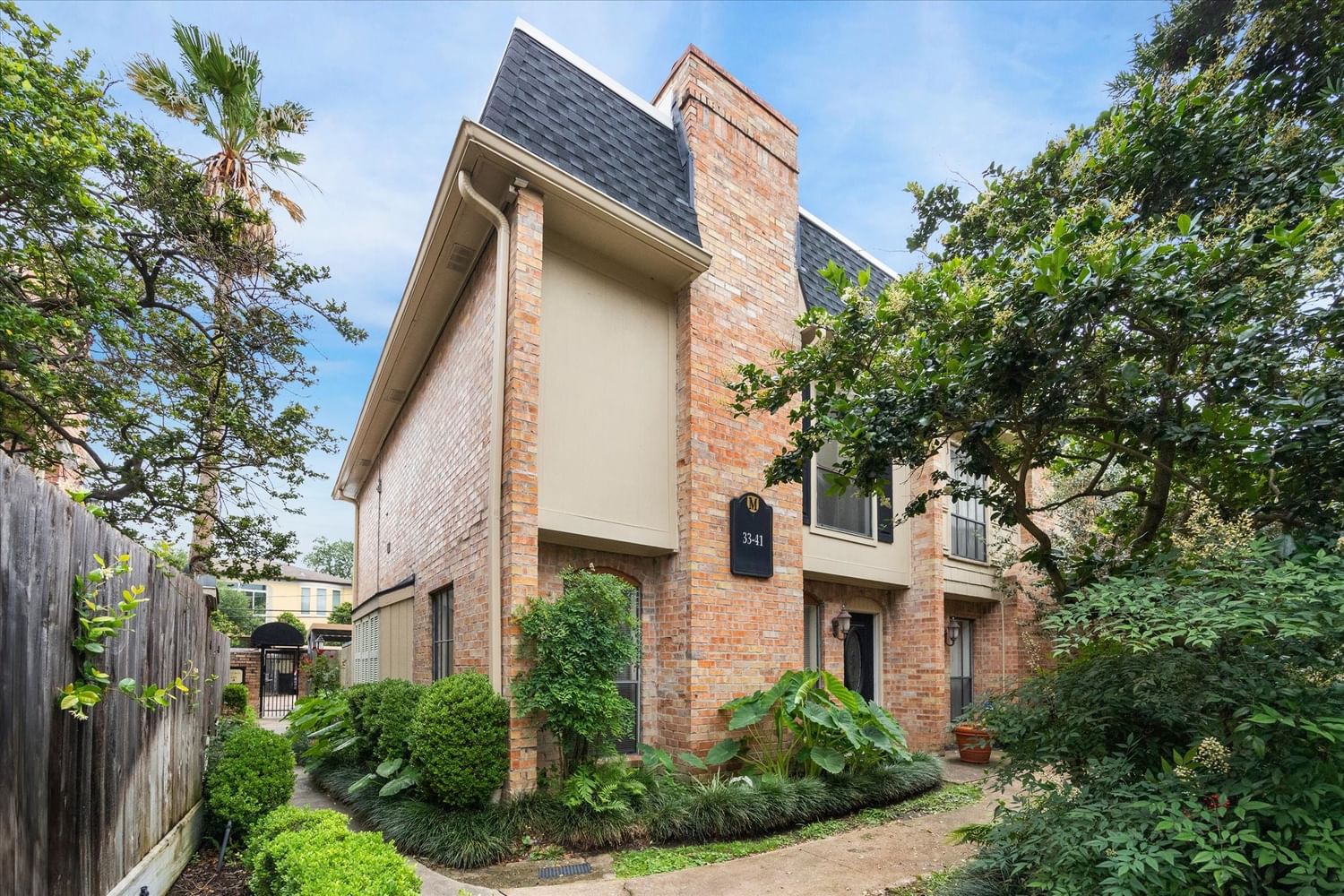 Real estate property located at 1601 Shepherd #33, Harris, River Oaks Gardens Condo, Houston, TX, US