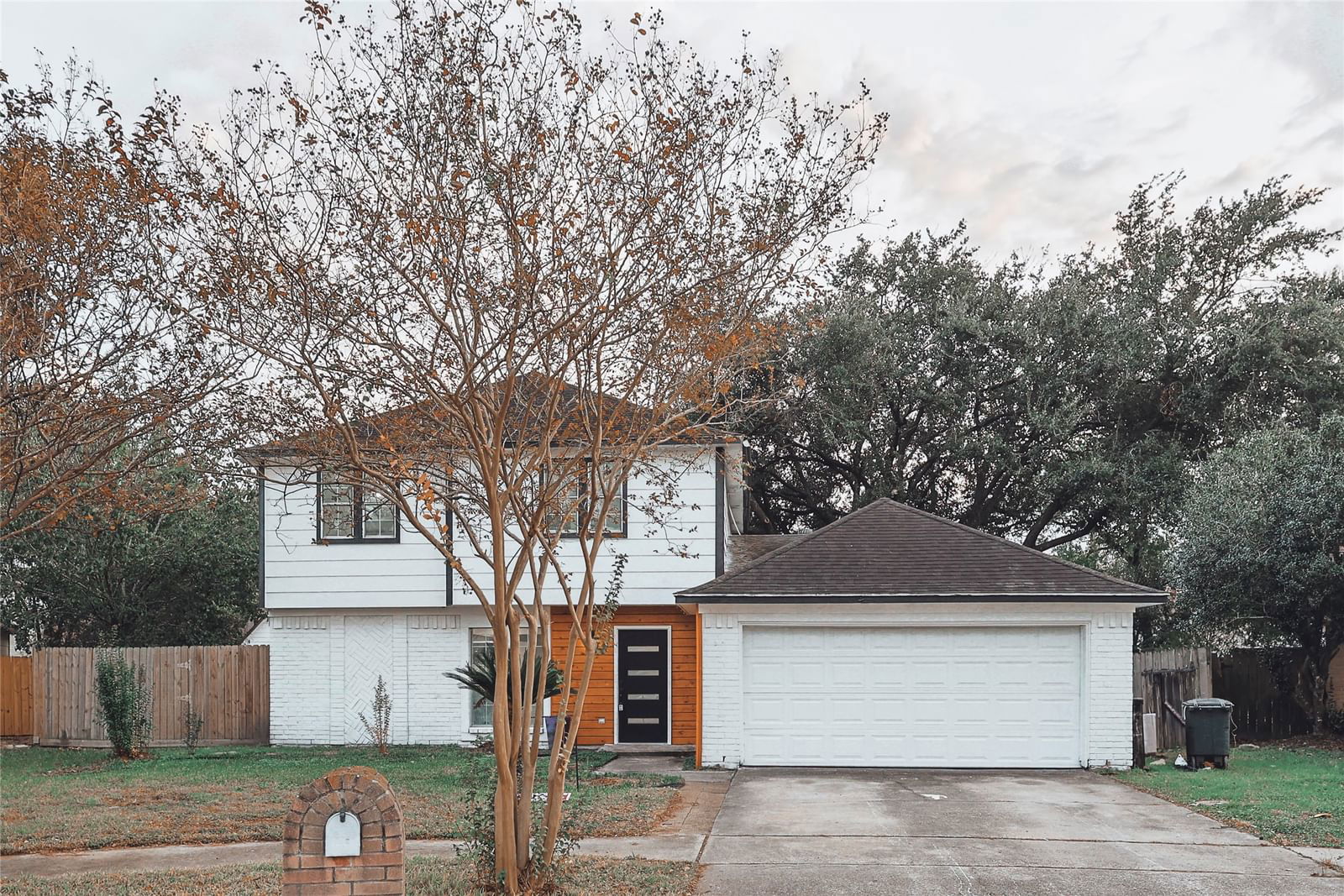 Real estate property located at 10411 Rippling Fields, Harris, Harvest Bend Sec 01, Houston, TX, US