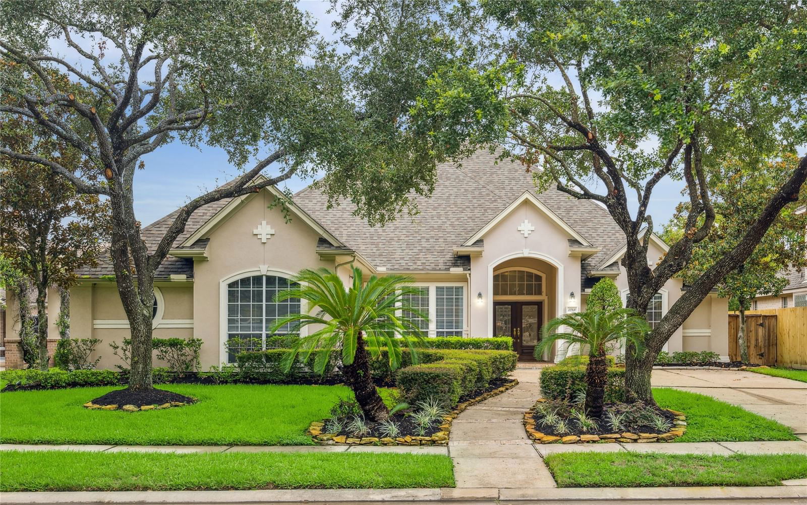 Real estate property located at 12910 Silent Shore, Harris, Lakes On Eldridge, Houston, TX, US