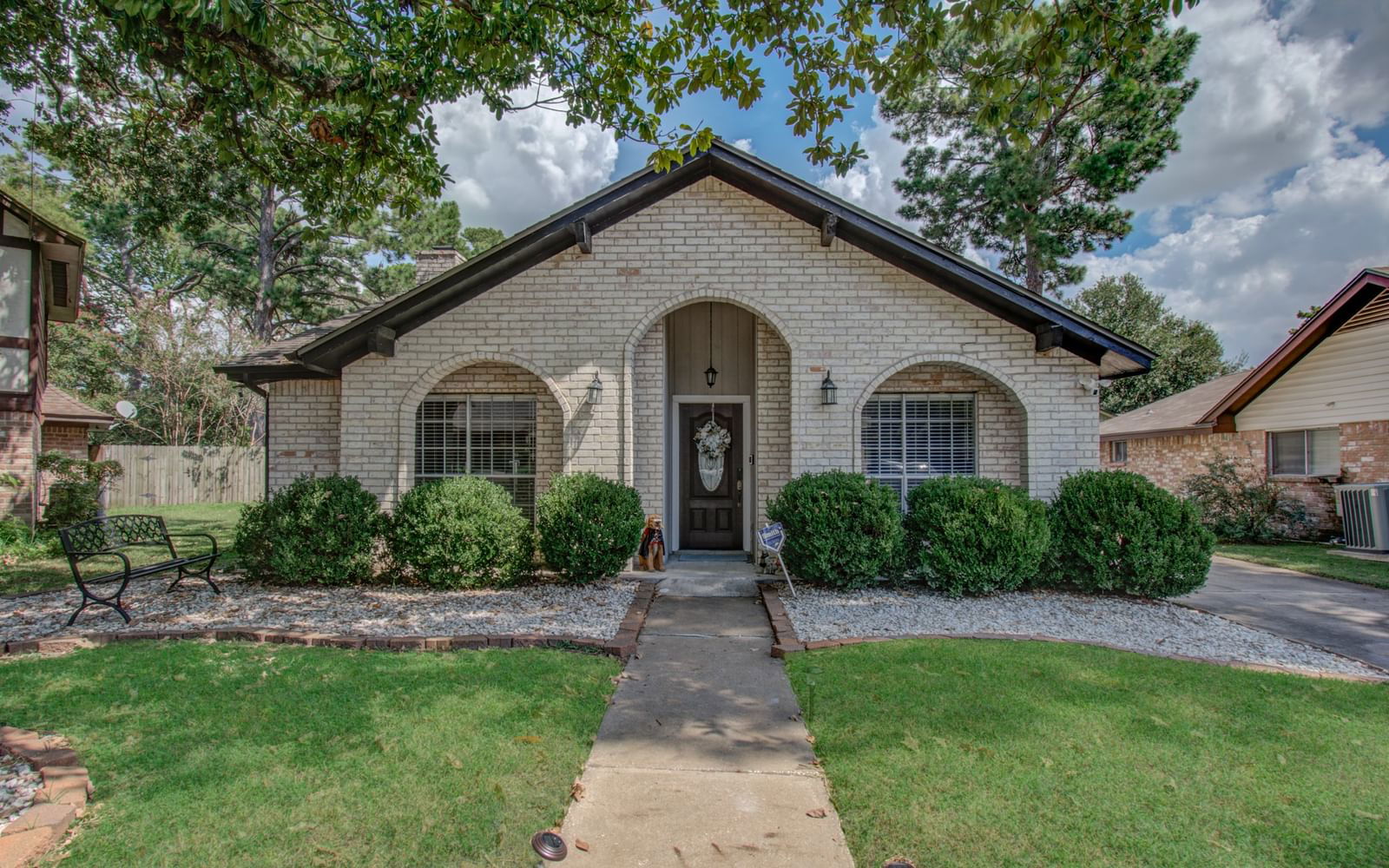 Real estate property located at 11806 Windriver, Harris, Woodedge Village Sec 01 Reserve J, Houston, TX, US