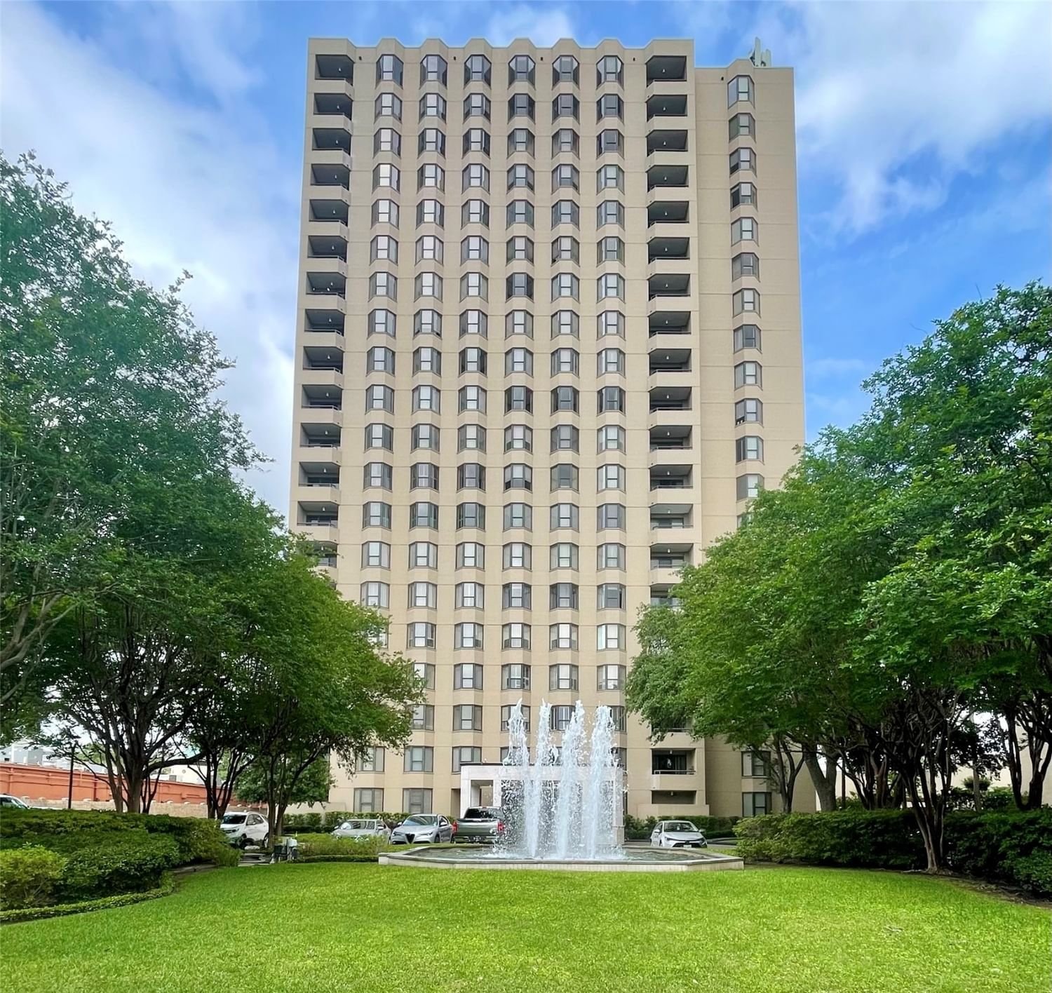 Real estate property located at 651 Bering #701, Harris, Woodway Place 02 Condo, Houston, TX, US