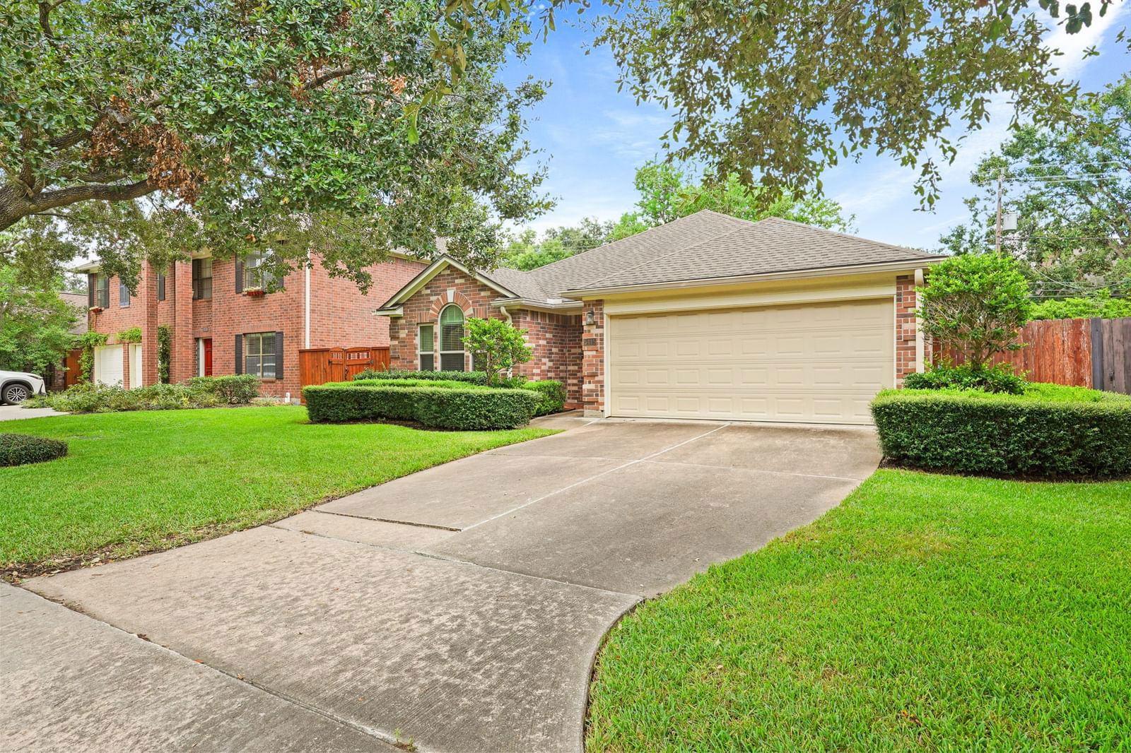 Real estate property located at 5415 Newcastle, Harris, Mulberry Manor, Bellaire, TX, US