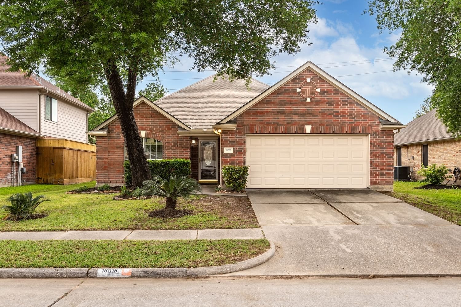Real estate property located at 18818 Summer Anne, Harris, Atascocita South Sec 4, Humble, TX, US