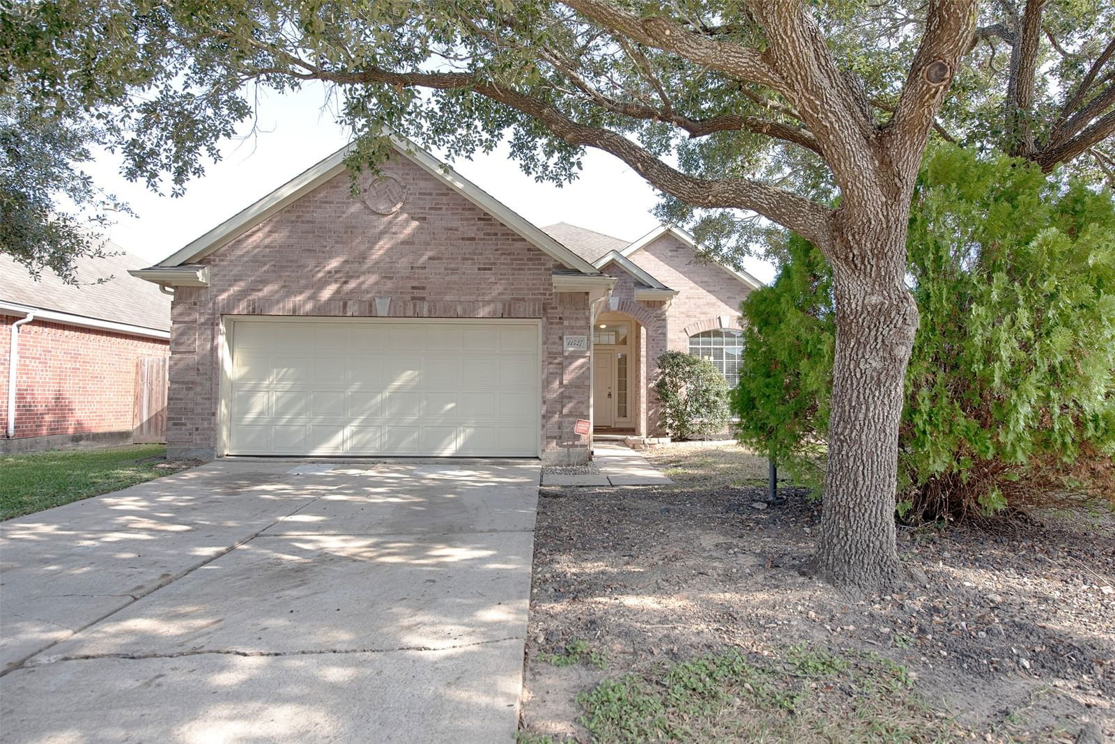 Real estate property located at 11527 Mill Bridge, Fort Bend, Woodbridge Fbc Sec 1, Sugar Land, TX, US