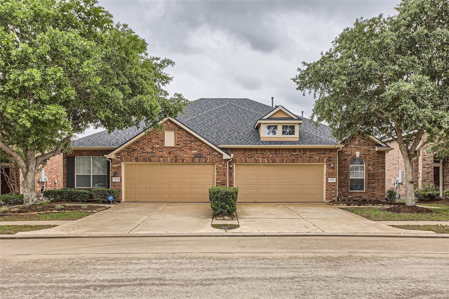 Real estate property located at 17231 Brookhollow Court, Harris, Brookhollow Court, Houston, TX, US