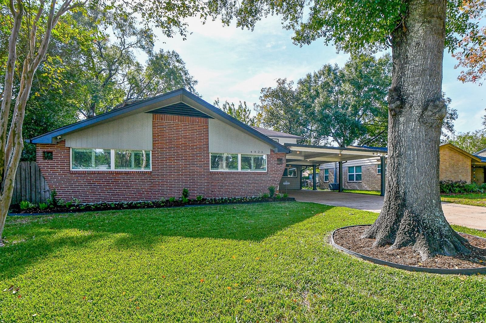 Real estate property located at 4323 Sanford, Harris, Post Oak Manor, Houston, TX, US