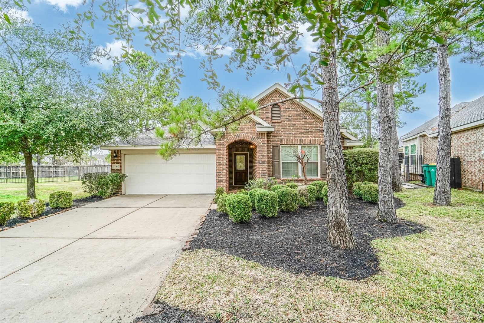 Real estate property located at 18 Shiloh Bend, Harris, The Woodlands Creekside Park 14, The Woodlands, TX, US