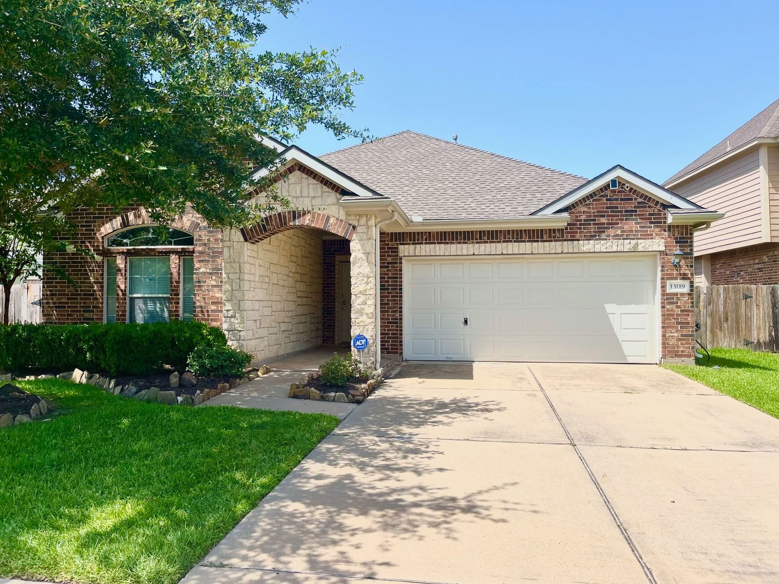 Real estate property located at 13119 Barn Course Drive, Fort Bend, Old Orchard, Richmond, TX, US