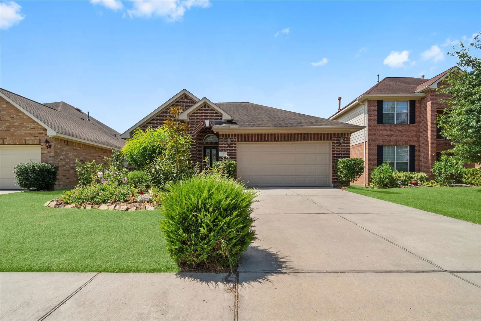 Real estate property located at 8815 Rollick, Harris, Saddlebrook Village Sec 01, Tomball, TX, US