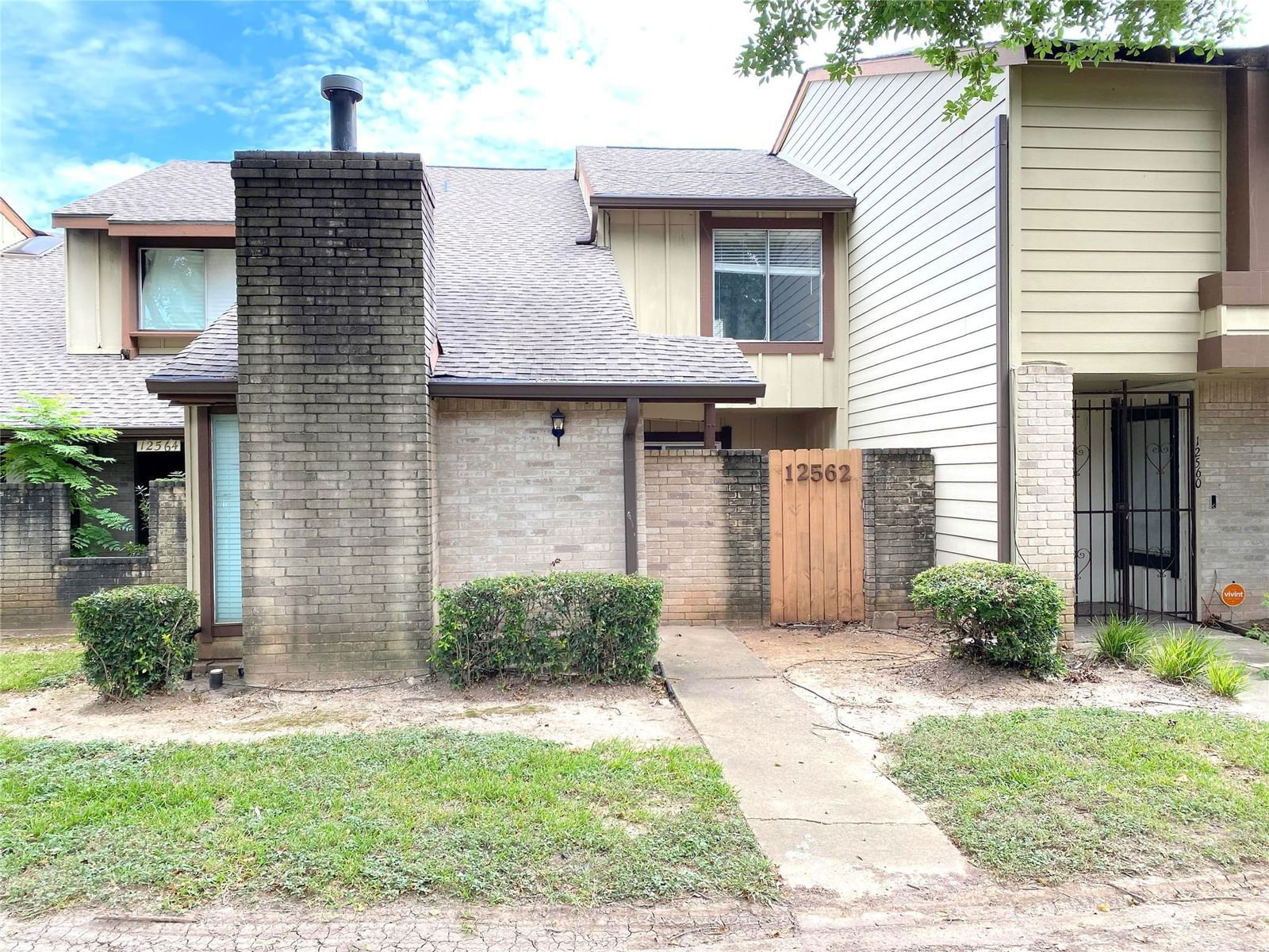 Real estate property located at 12562 Newbrook, Harris, Wellington Park T/H, Houston, TX, US