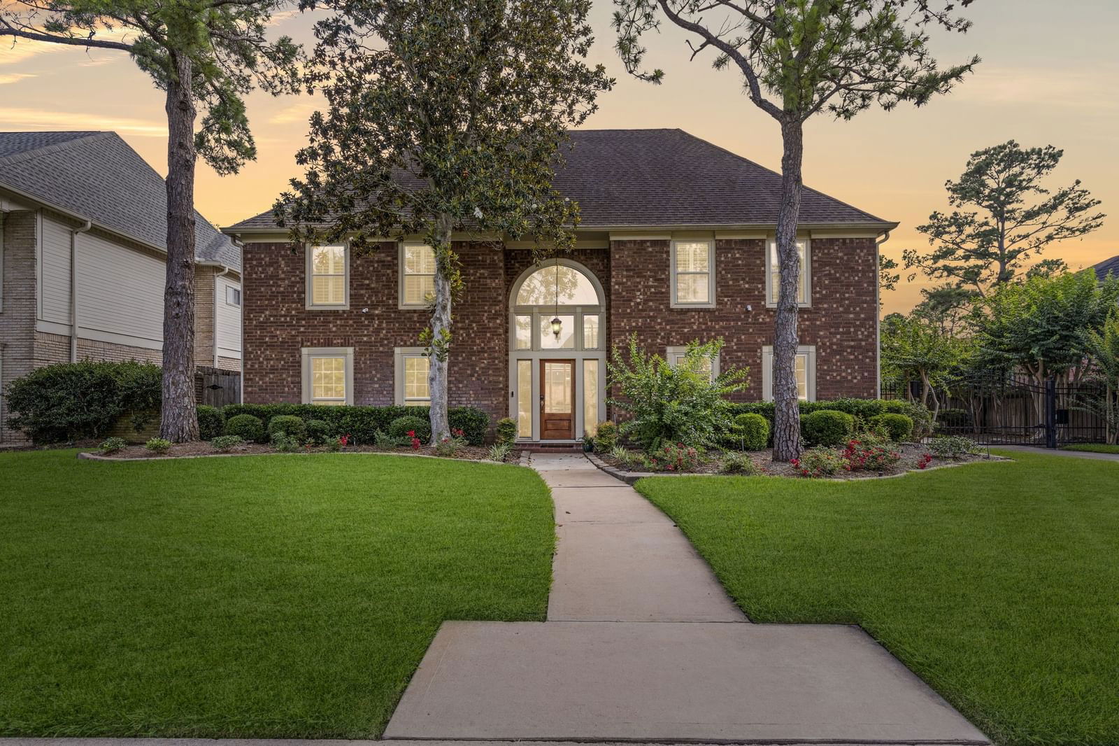 Real estate property located at 1410 Misty Bend, Fort Bend, Pin Oak Village Sec 1, Katy, TX, US