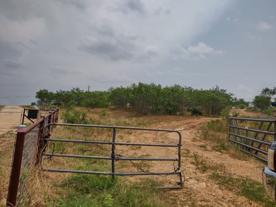 Real estate property located at 9845 Fm-467, Guadalupe, Ballard Sub, Seguin, TX, US