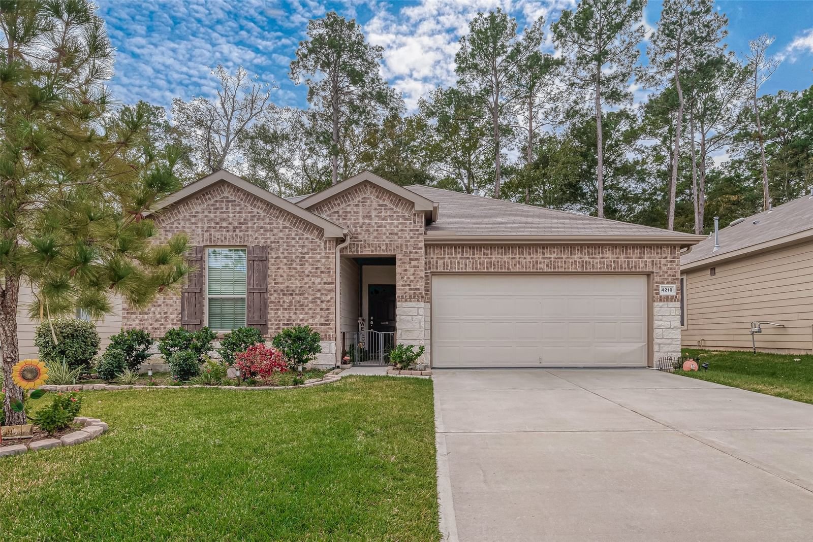 Real estate property located at 4210 Hidden Timbers, Montgomery, The Woods Of Conroe 04, Conroe, TX, US