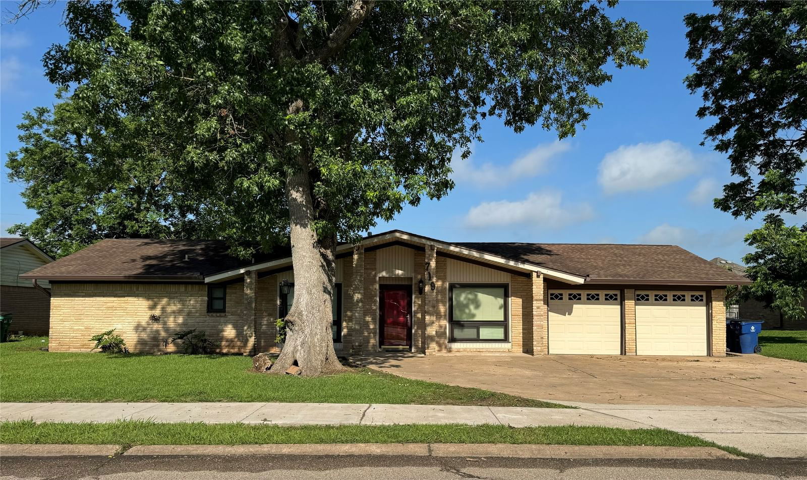 Real estate property located at 719 Oyster Creek, Brazoria, Glenwood Bayou, Richwood, TX, US