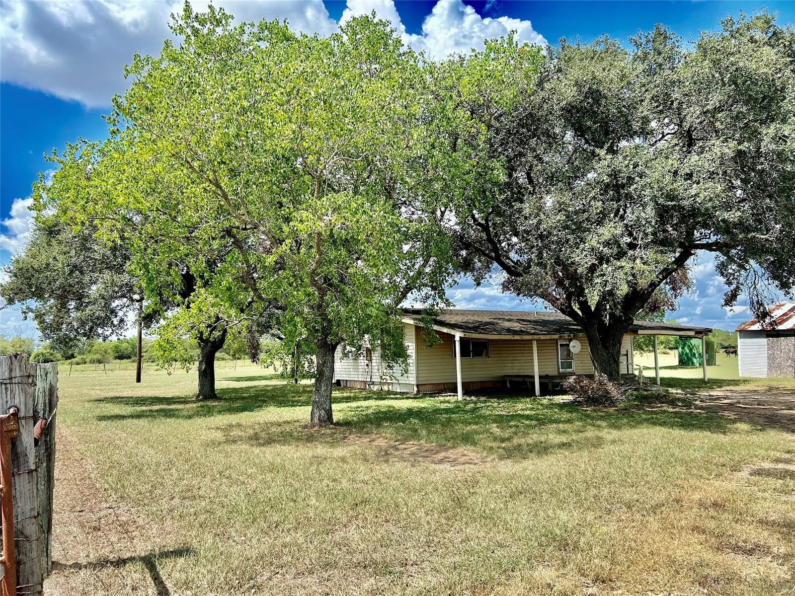 Real estate property located at 1217 Ustynik, Wharton, None, Wharton, TX, US