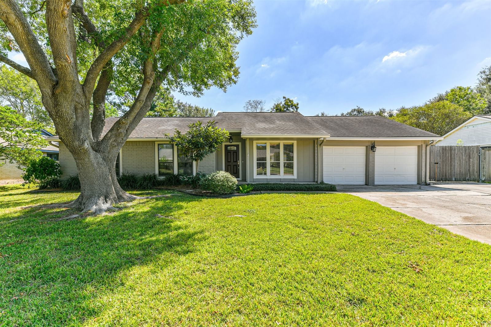 Real estate property located at 1306 Frontier, Galveston, Wilderness Trails, Friendswood, TX, US