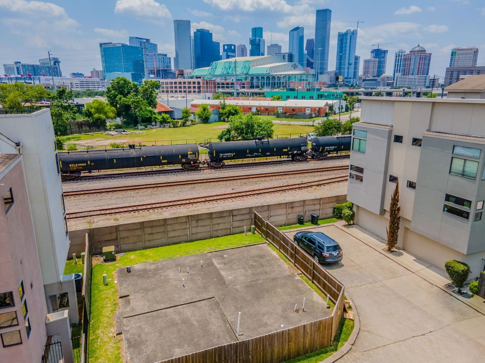 Real estate property located at 2308 Sperber, Harris, Waterhill Hms/Commerce Street, Houston, TX, US