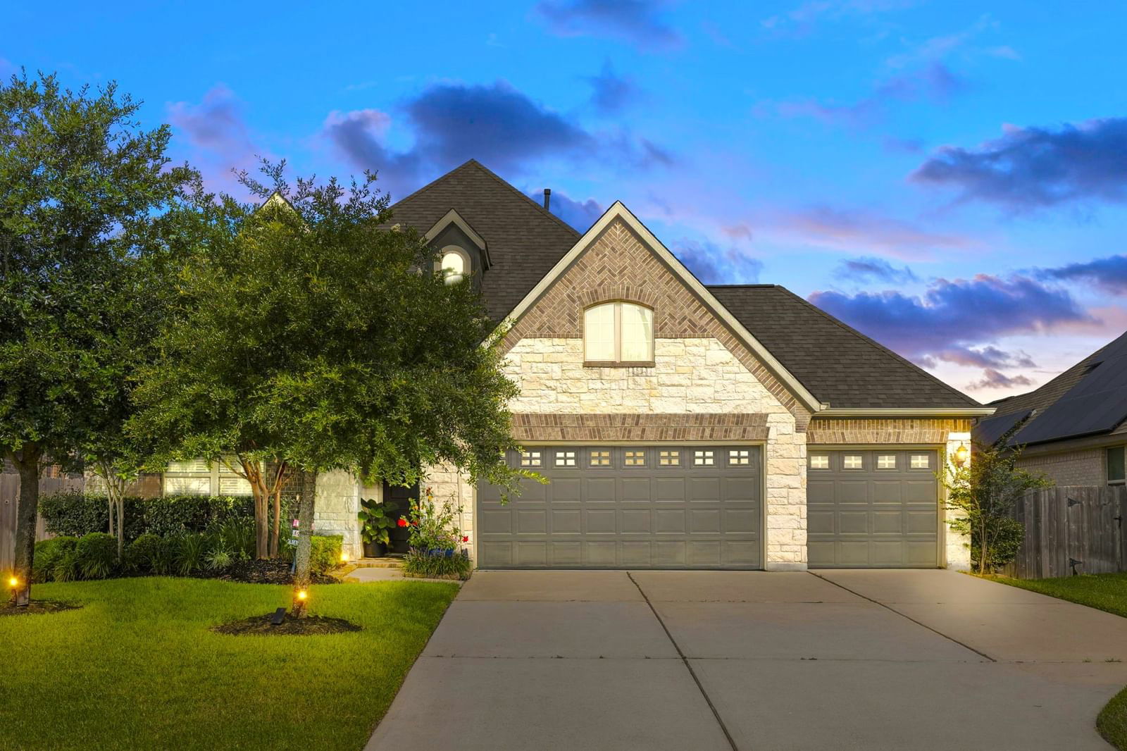 Real estate property located at 2635 Royal Field, Montgomery, Meadows At Imperial Oaks 02, Conroe, TX, US