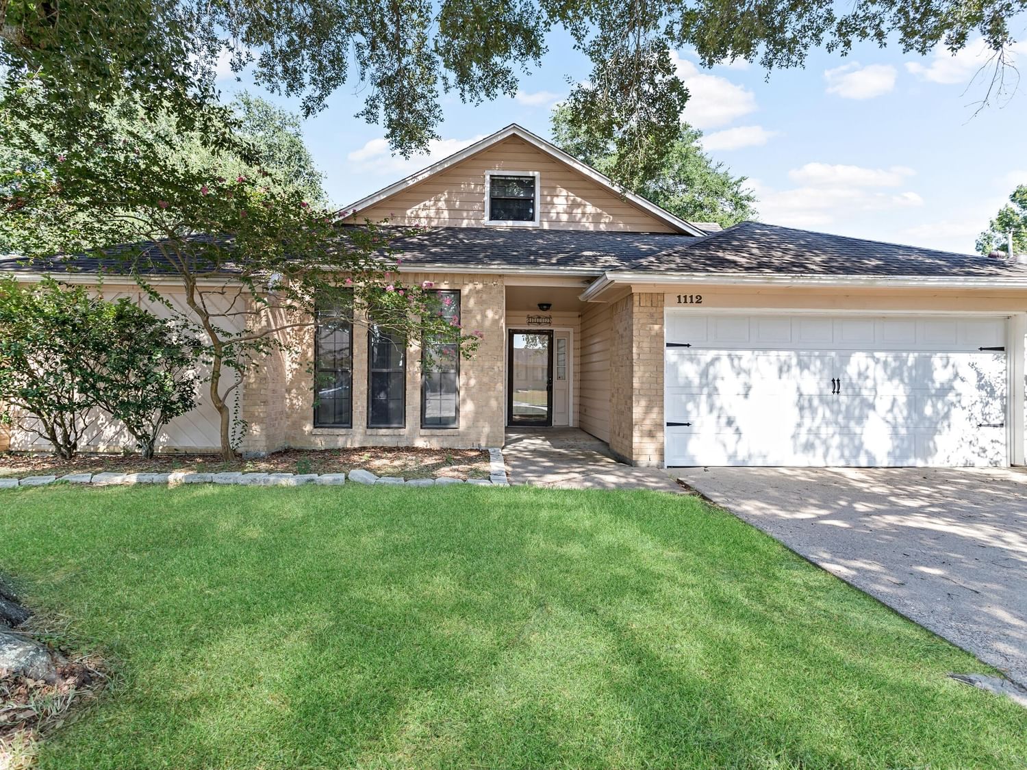 Real estate property located at 1112 Westmeadow, Jefferson, Evangeline Meadow, Beaumont, TX, US