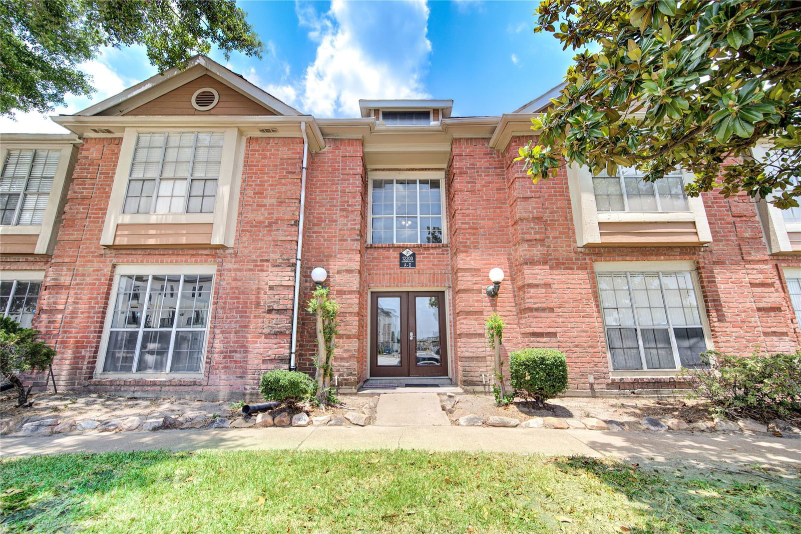 Real estate property located at 12200 Overbrook #31A, Harris, Mansions Shadowbriar Condo, Houston, TX, US