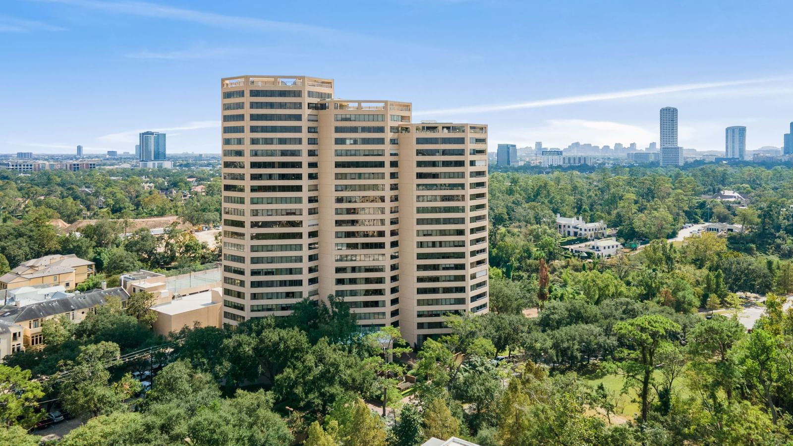 Real estate property located at 101 Westcott #1402, Harris, Bayou Bend Towers Condo 10, Houston, TX, US