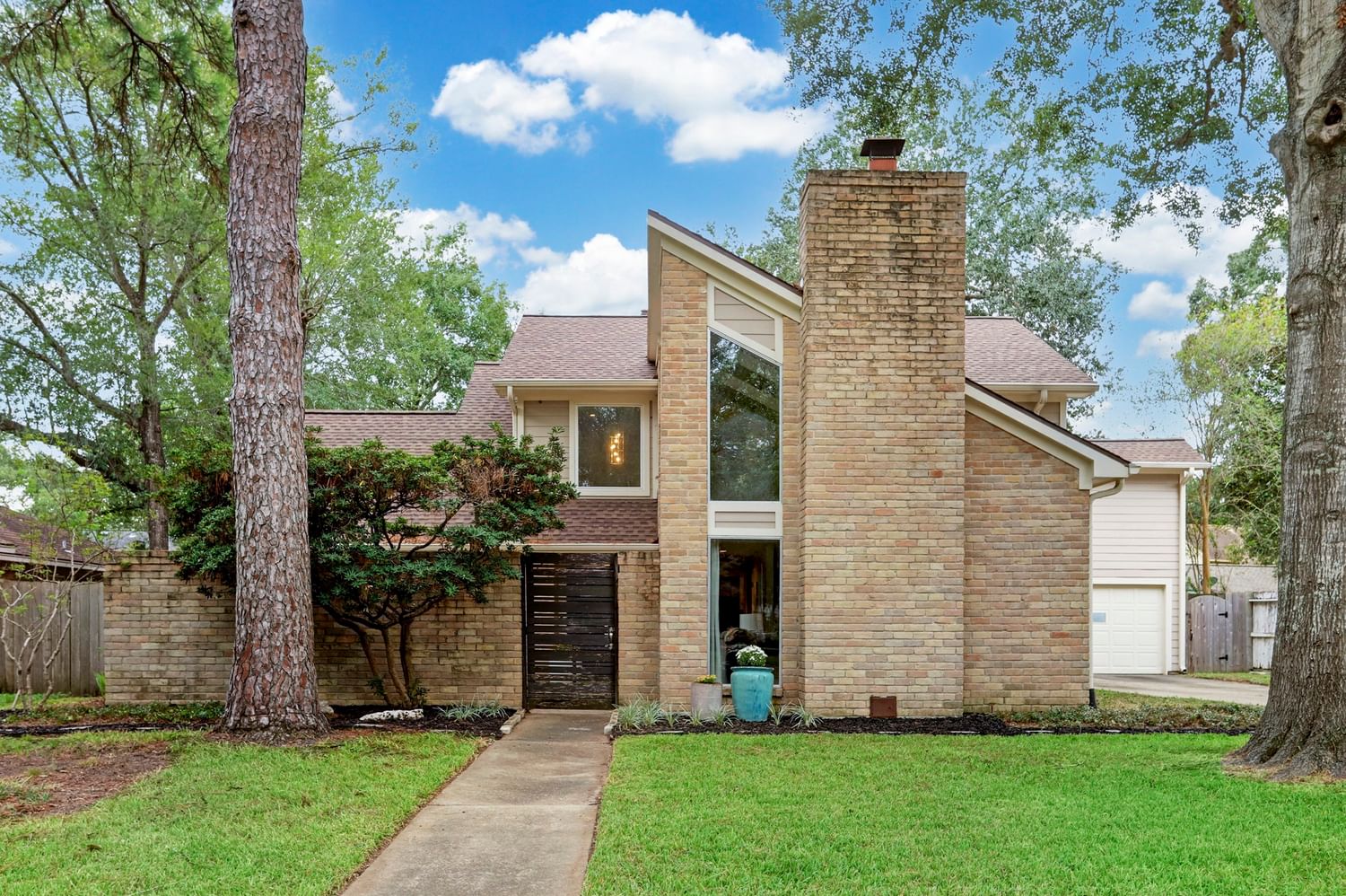 Real estate property located at 15723 Tumbling Rapids Drive, Harris, Bear Creek Village Sec 01, Houston, TX, US