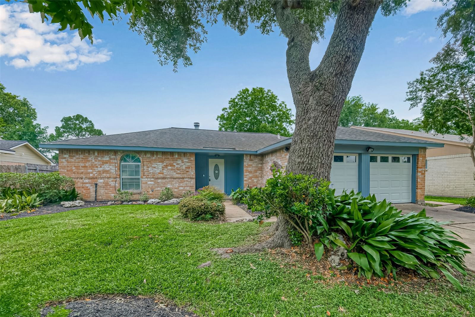 Real estate property located at 16118 Tibet, Harris, Wedgewood Village Sec 05, Friendswood, TX, US