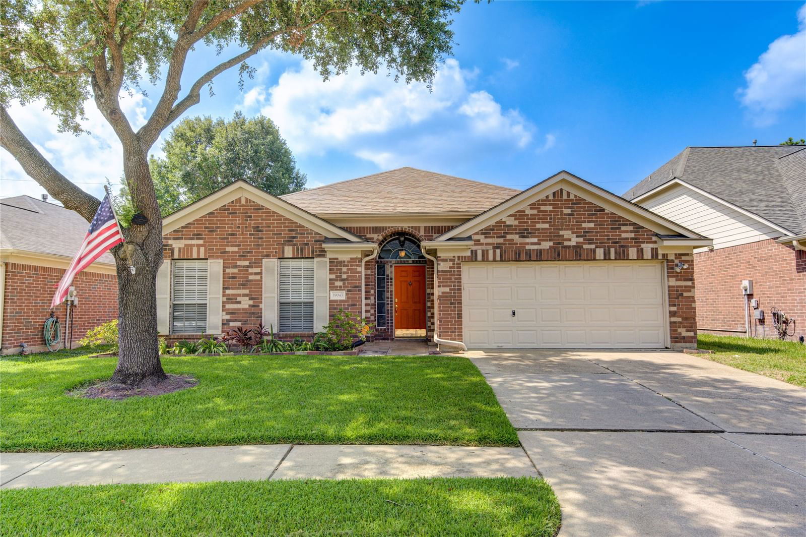 Real estate property located at 19043 Village Maple, Harris, Oak Ridge Place, Houston, TX, US