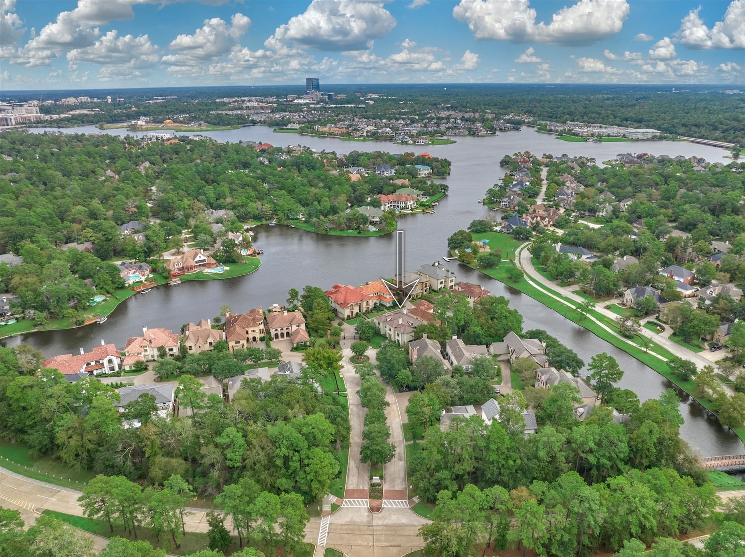 Real estate property located at 15 Dorset, Montgomery, WOODLANDS VILLAGE PANTHER CREEK, The Woodlands, TX, US