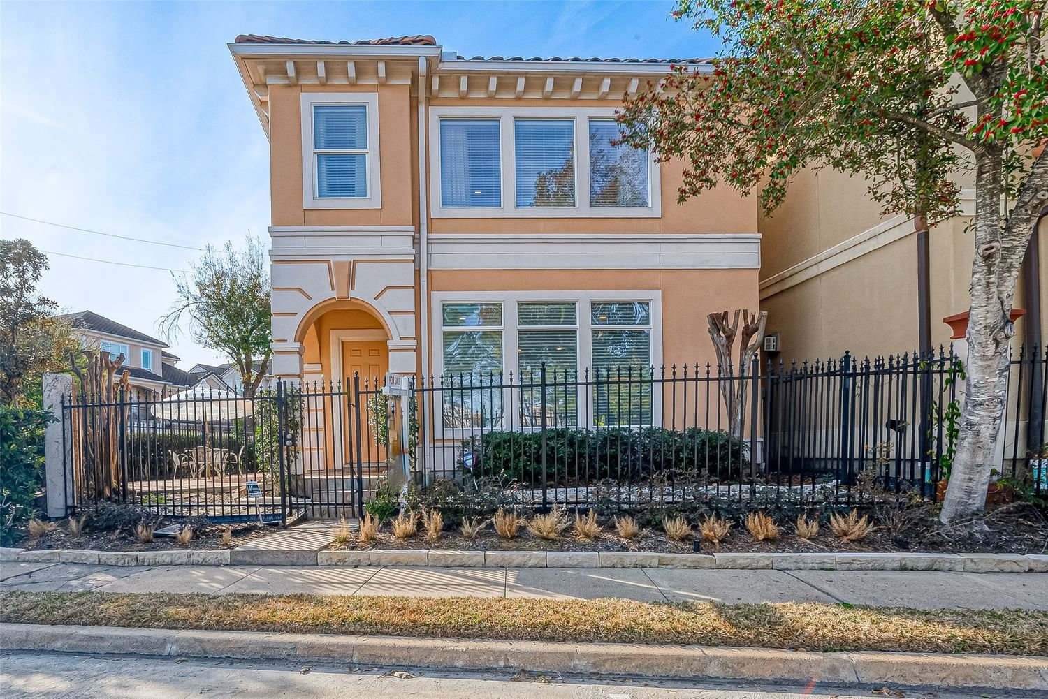 Real estate property located at 2838 Mcculloch, Harris, Villa De Fiori, Houston, TX, US