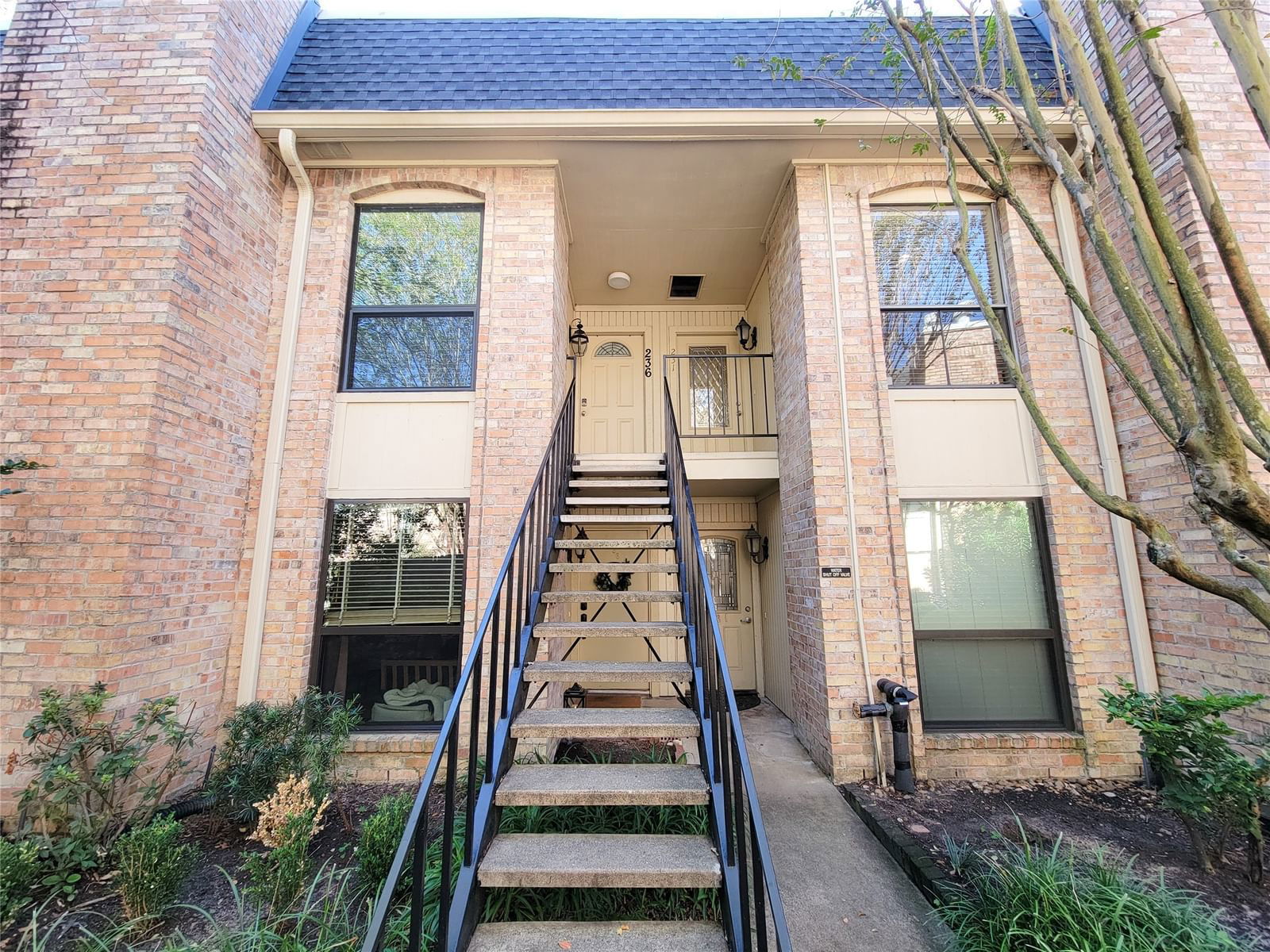 Real estate property located at 1601 Shepherd #231, Harris, River Oaks Gardens Condo, Houston, TX, US