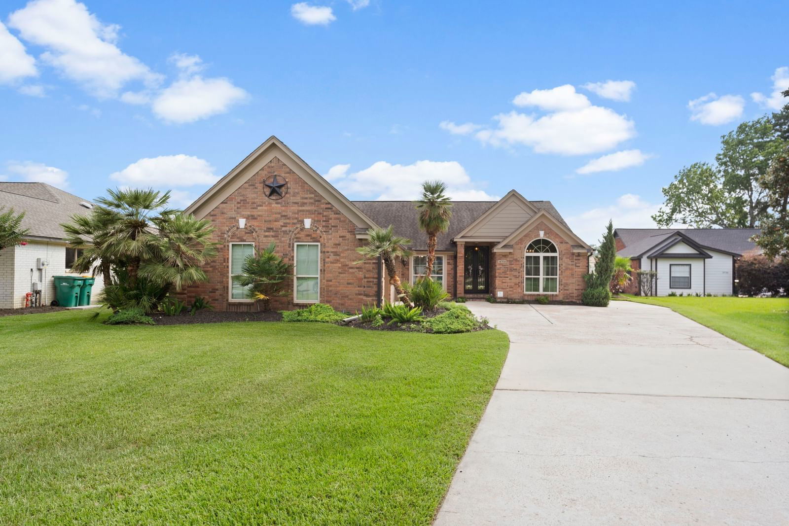 Real estate property located at 14700 Diamondhead, Montgomery, Diamondhead, Conroe, TX, US