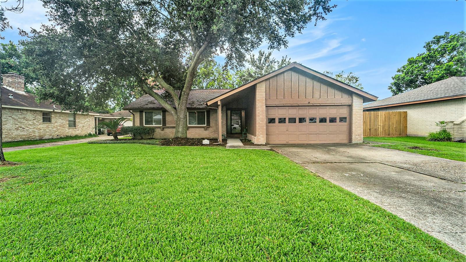 Real estate property located at 16710 Paint Rock, Harris, Forest Bend Sec 04, Friendswood, TX, US