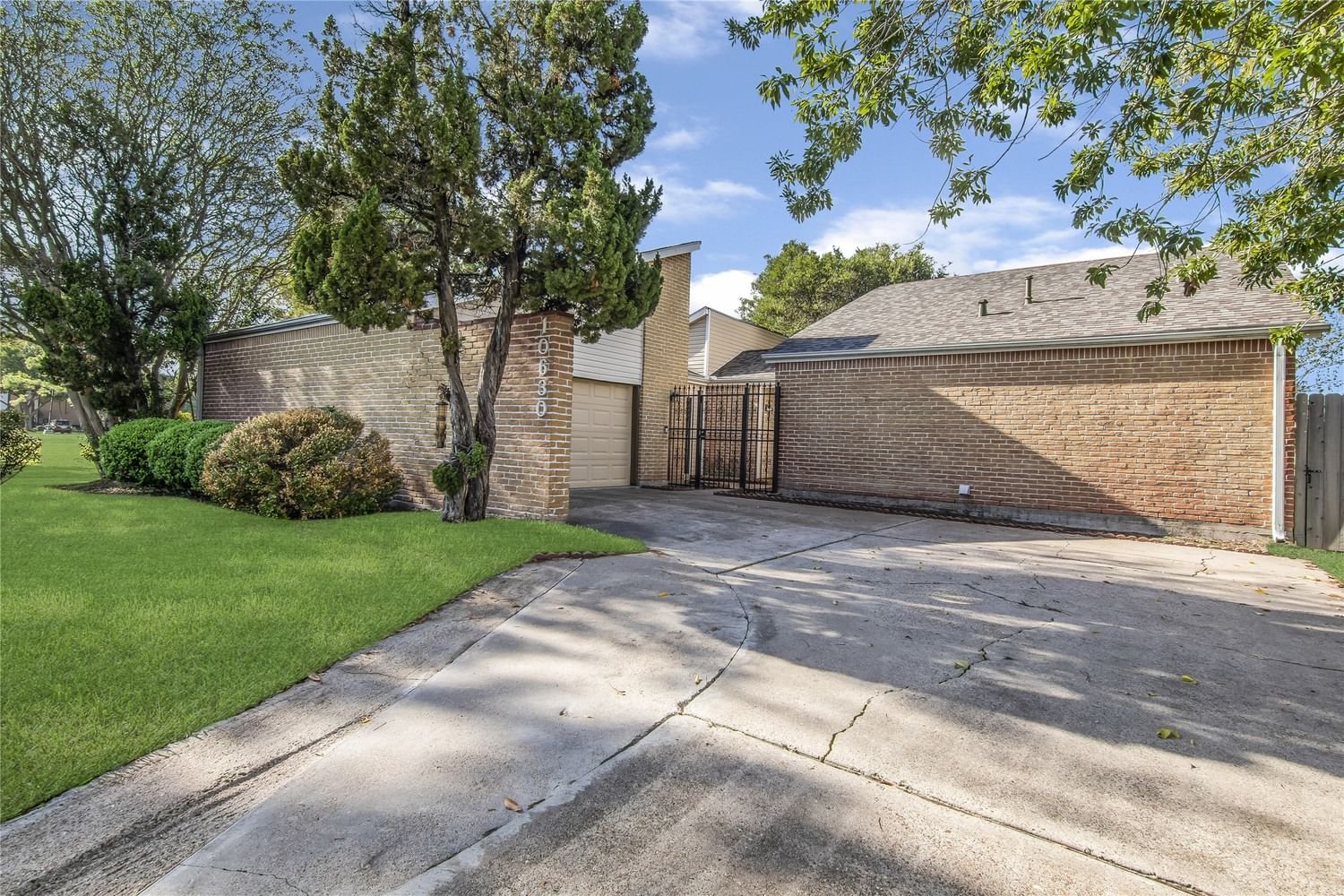 Real estate property located at 10630 Sageberry, Harris, Kirkwood South, Houston, TX, US