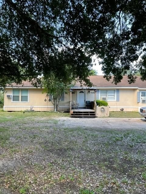 Real estate property located at 1699 County Road 393a, Brazoria, Thos Spraggins, Alvin, TX, US