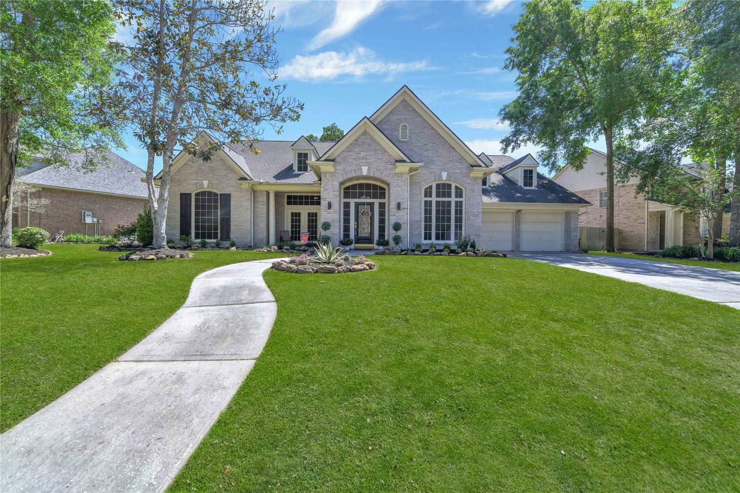 Real estate property located at 2426 Riverway Oak, Harris, Riverchase, Kingwood, TX, US