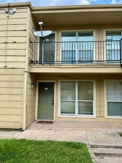 Real estate property located at 8100 Creekbend #180, Harris, Braeswood Forest Condo, Houston, TX, US