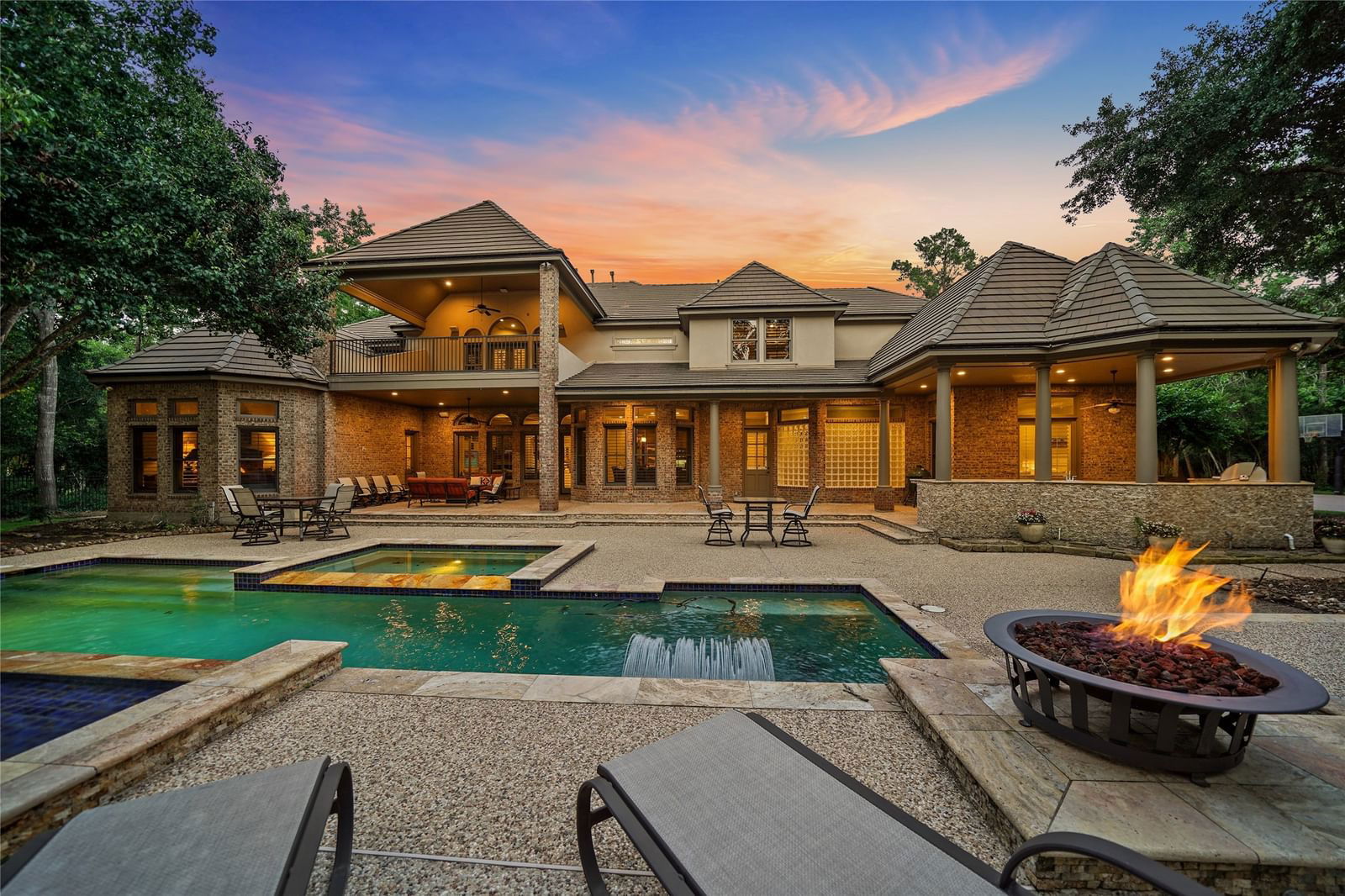 Real estate property located at 27 Damask Rose, Montgomery, Wdlnds Village Of Carlton Woods, The Woodlands, TX, US