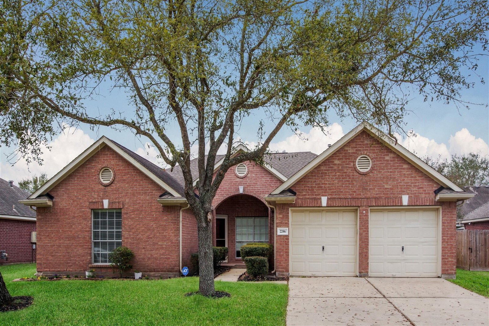 Real estate property located at 2206 Manchester, Brazoria, Alexander Landing, Pearland, TX, US