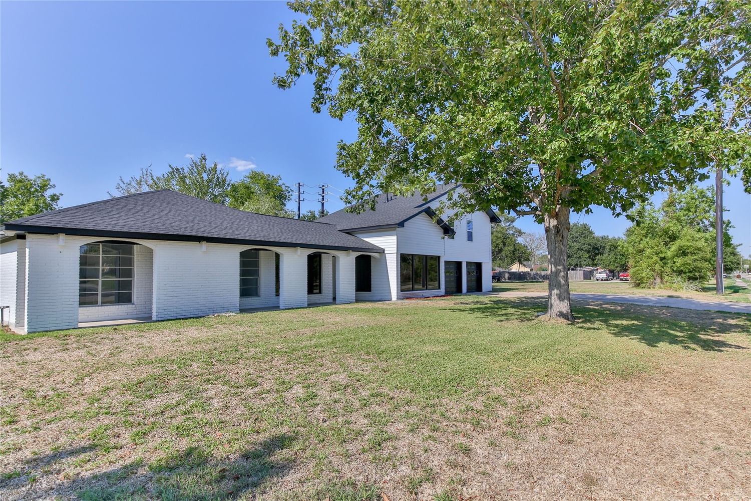 Real estate property located at 1207 E, Harris, La Porte, TX, US