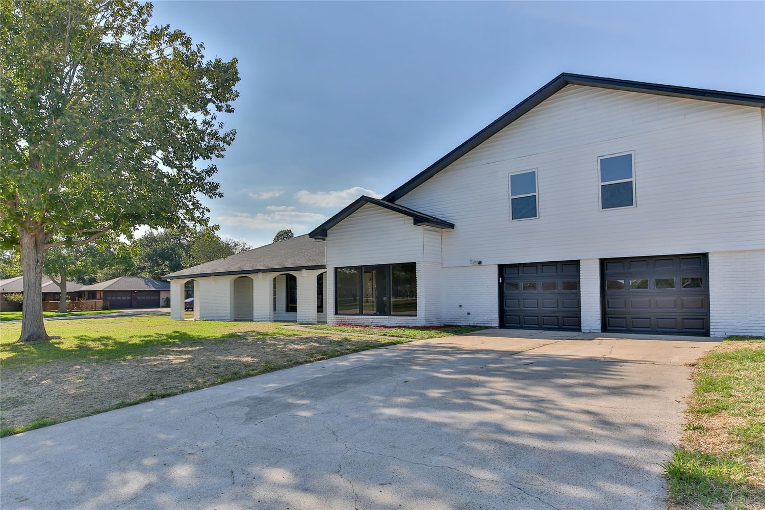 Real estate property located at 1207 E, Harris, La Porte, TX, US