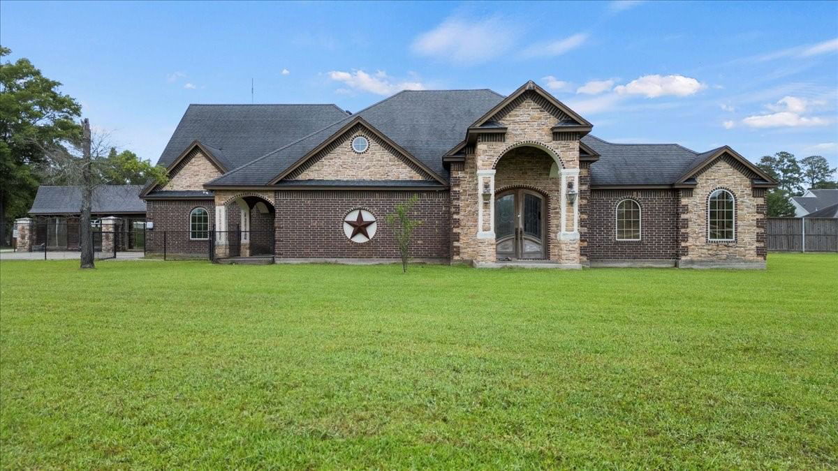 Real estate property located at 605 Lakeside, Orange, Stanley Add, Vidor, TX, US