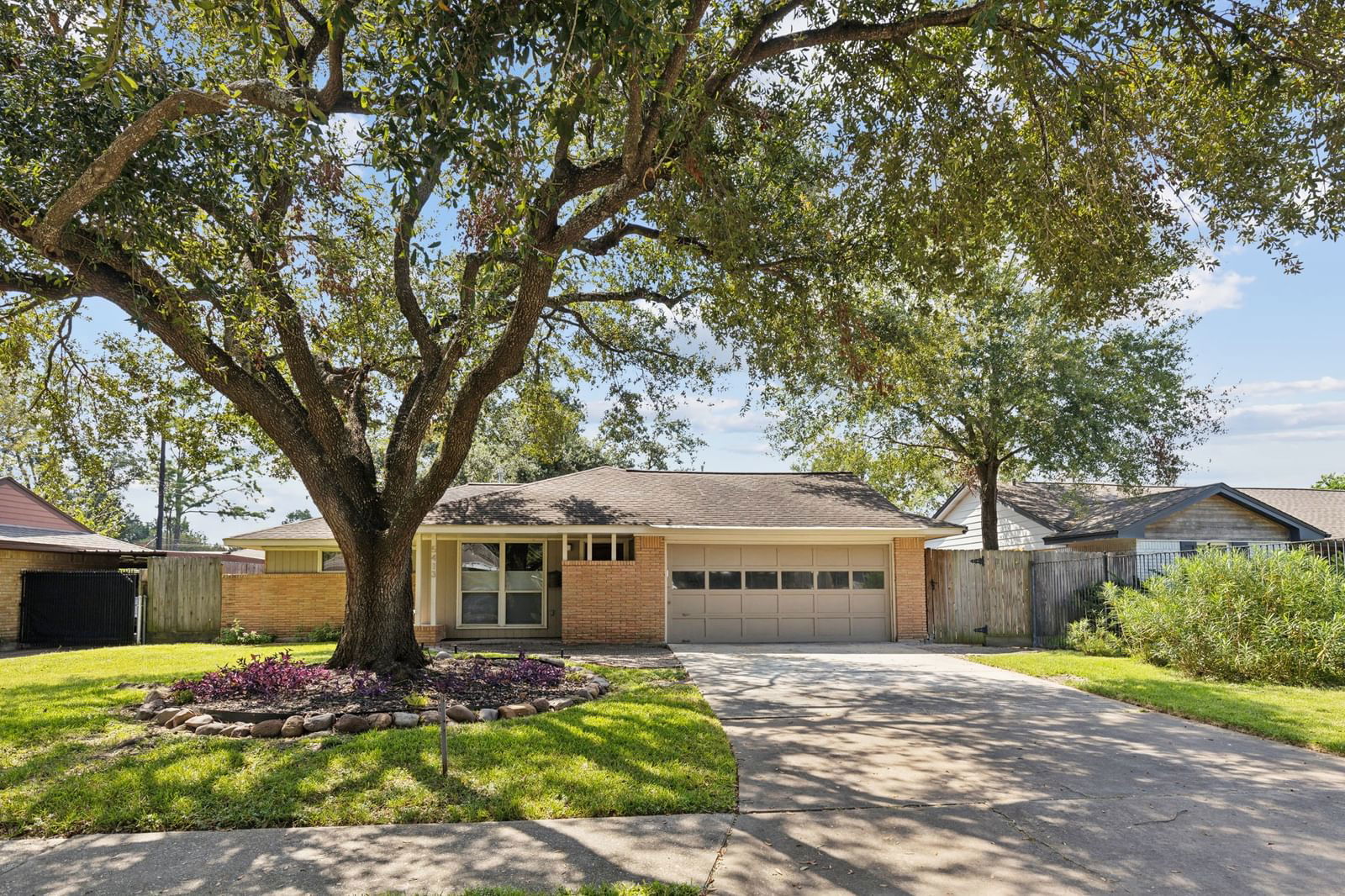 Real estate property located at 5413 Nina Lee, Harris, Oak Forest Sec 16, Houston, TX, US