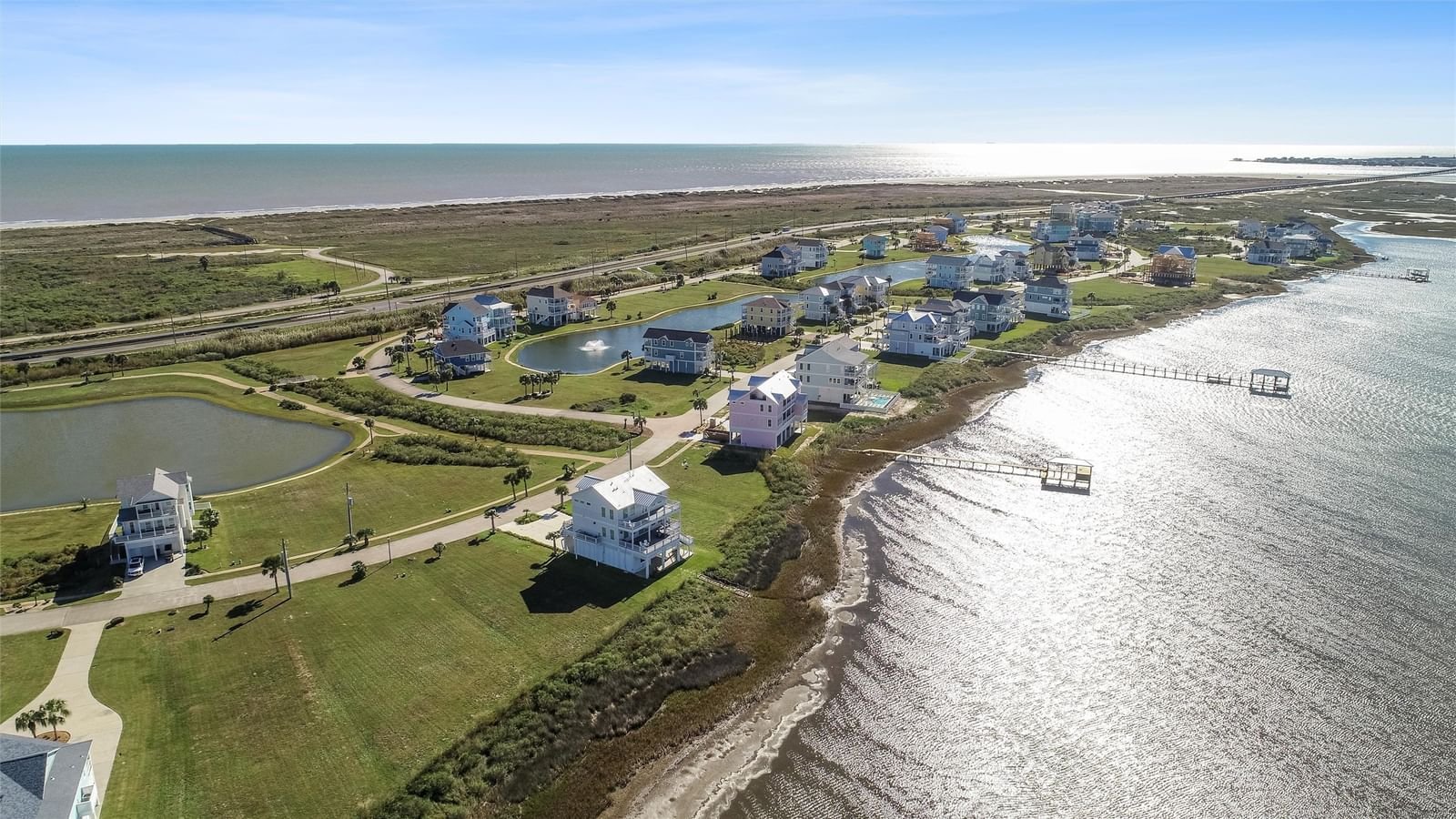 Real estate property located at 26638 Bay Water, Galveston, Pointe West, Galveston, TX, US