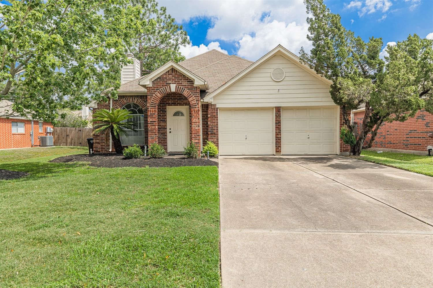 Real estate property located at 21014 Carmel Valley Dr, Harris, Settlers Village, Katy, TX, US